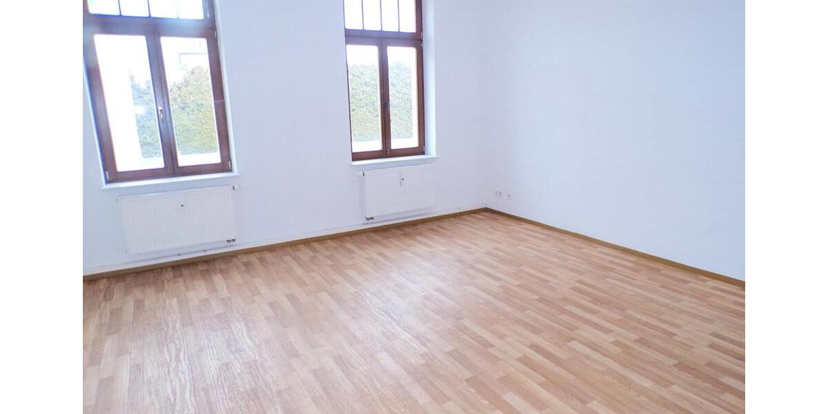Etagenwohnung Werdau - 3 Zimmer, 65 m&sup2;, 370&euro; | Angebot:25249800