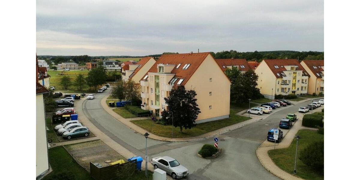 Dachgeschoßwohnung Werdau - 2 Zimmer, 51 m&sup2;, 330&euro; | Angebot:25756456