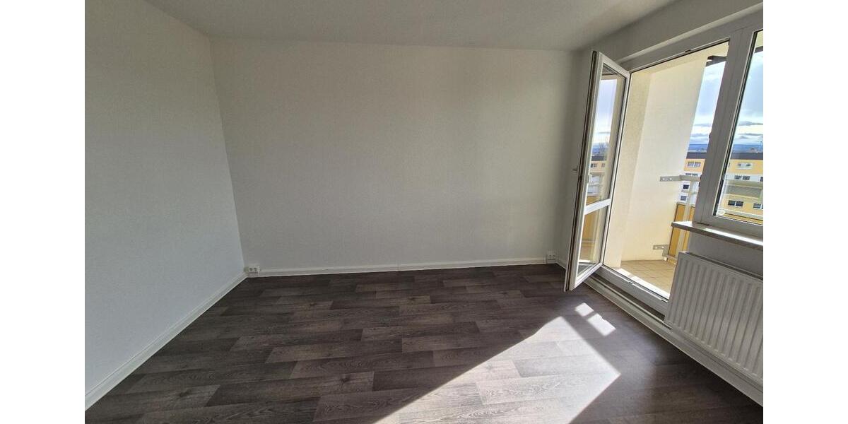 Etagenwohnung Hohenstein-Ernstthal Ernstthal - 3 Zimmer, 56 m&sup2;, 321&euro; | Angebot:25857022