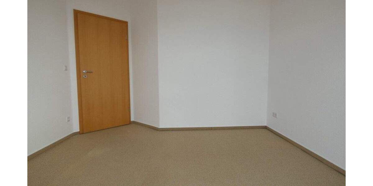 Etagenwohnung Zwickau Pölbitz - 2 Zimmer, 69 m&sup2;, 380&euro; | Angebot:25670171
