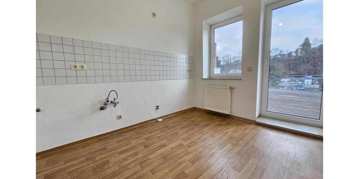 Etagenwohnung Werdau - 3 Zimmer, 65 m&sup2;, 357&euro; | Angebot:25922571