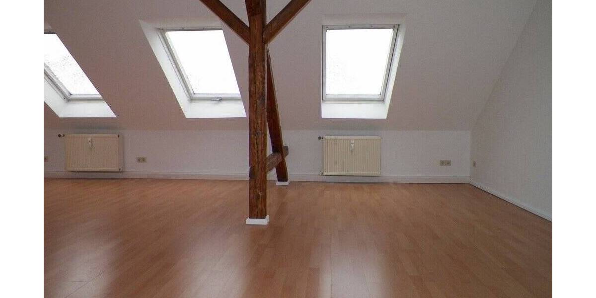 Etagenwohnung Zwickau Innenstadt - 3 Zimmer, 75 m&sup2;, 455&euro; | Angebot:25734789