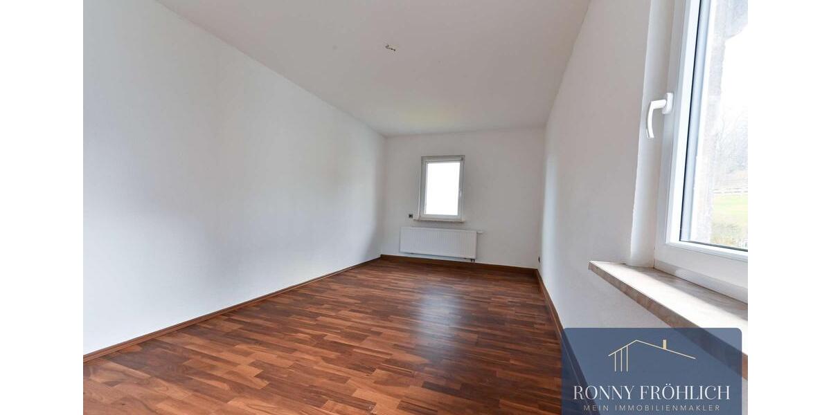 Etagenwohnung Lauter-Bernsbach Bernsbach - 5 Zimmer, 120 m&sup2;, 700&euro; | Angebot:24506922