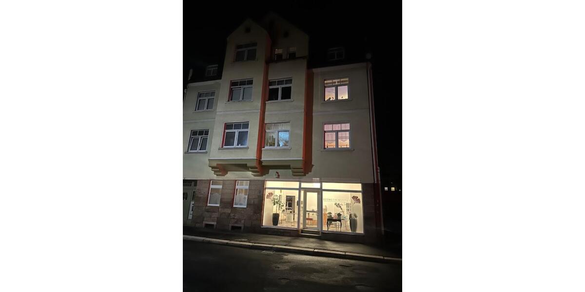 Einfamilienhaus Lengenfeld - 15 Zimmer, 435 m&sup2;, 290.000&euro; | Angebot:25961787