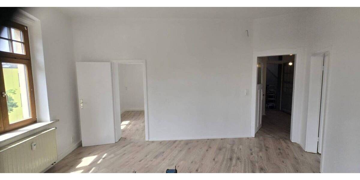 Etagenwohnung Reichenbach - 2 Zimmer, 67 m&sup2;, 436&euro; | Angebot:26861738