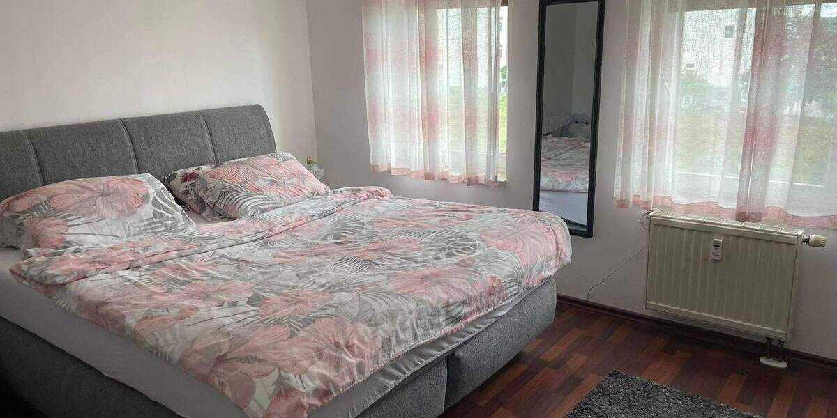 Etagenwohnung Zwickau Bahnhofsvorstadt - 2 Zimmer, 61 m&sup2;, 70.000&euro; | Angebot:26930476