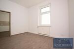 Etagenwohnung Glauchau - 3 Zimmer, 75 m&sup2;, 375&euro; | Angebot:23997229