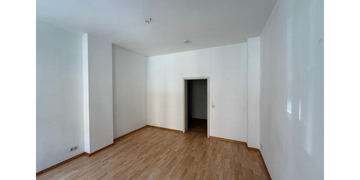 Etagenwohnung Zwickau - 3 Zimmer, 84 m&sup2;, 449&euro; | Angebot:25756491