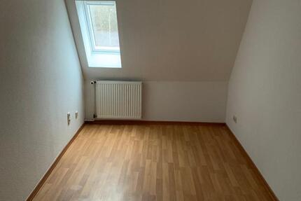 Wohnung Zwickau Auerbach - 2 Zimmer, 38 m&sup2;, 200&euro; | Angebot:26091354