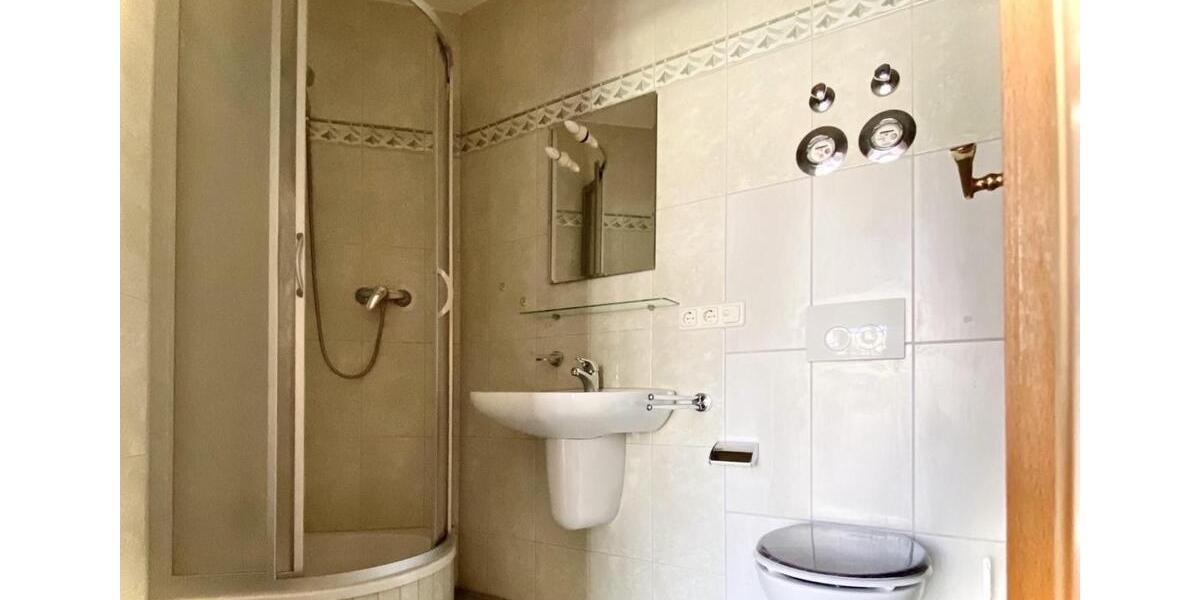 Etagenwohnung Zwickau - 2 Zimmer, 58 m&sup2;, 60.000&euro; | Angebot:24376461