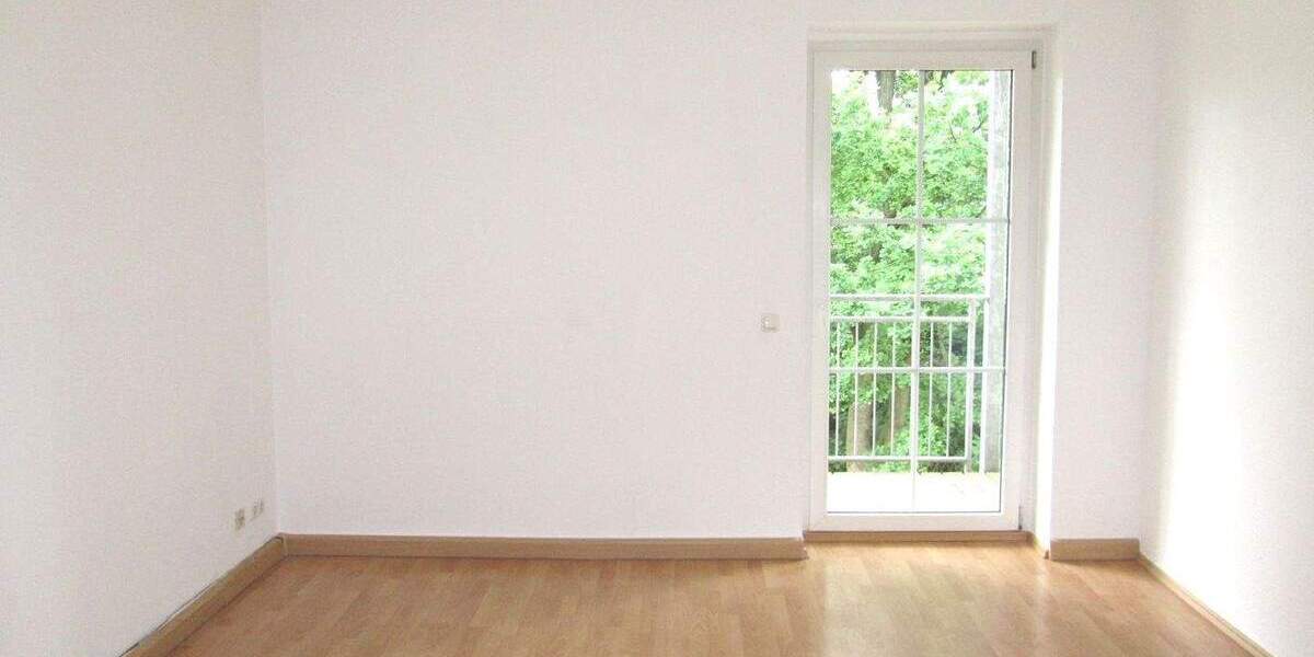 Etagenwohnung Zwickau Pölbitz - 3 Zimmer, 71 m&sup2;, 460&euro; | Angebot:25836124
