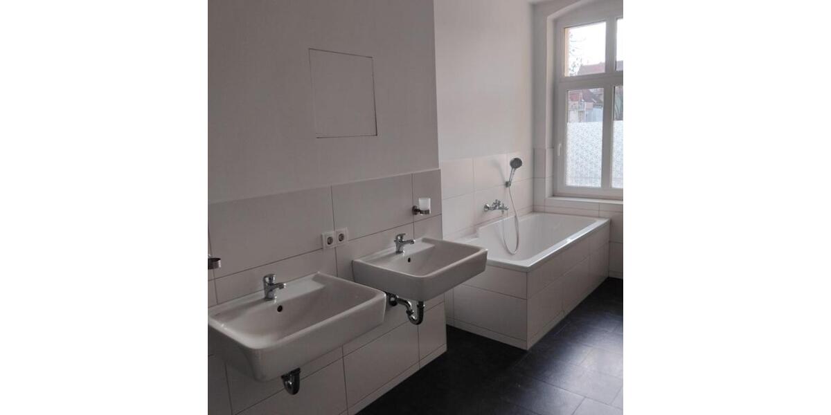 Etagenwohnung Zwickau Zwickau-Nord - 4 Zimmer, 100 m&sup2;, 600&euro; | Angebot:25375183