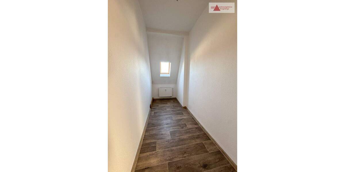 Etagenwohnung Aue-Bad Schlema Bad Schlema - 5 Zimmer, 130 m&sup2;, 800&euro; | Angebot:25801765