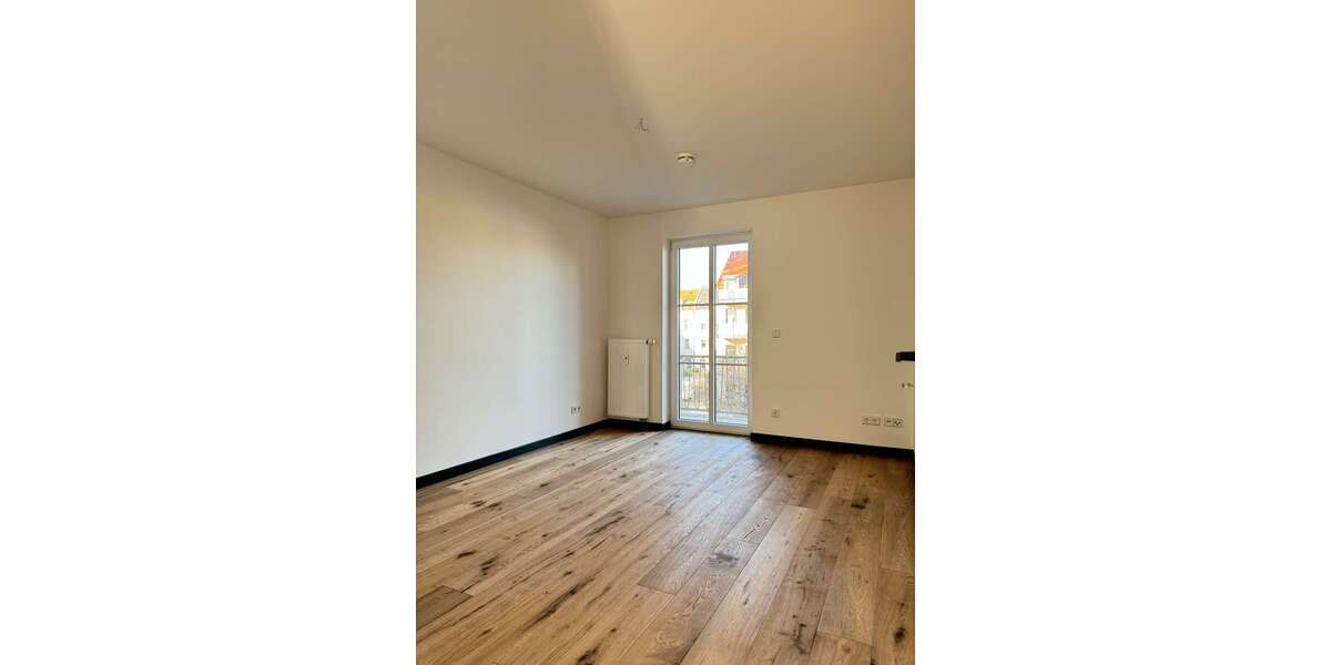 Etagenwohnung Zwickau Pölbitz - 2 Zimmer, 50 m&sup2;, 325&euro; | Angebot:25589541