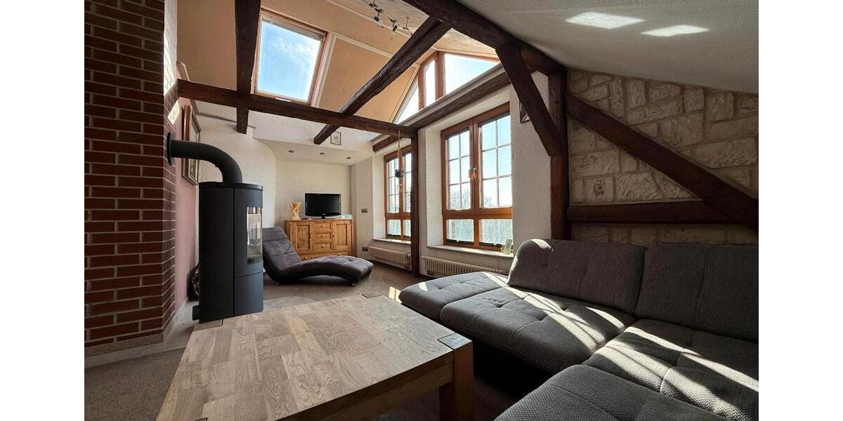 Doppelhaushälfte Treuen - 12 Zimmer, 150 m&sup2;, 185.000&euro; | Angebot:25656852