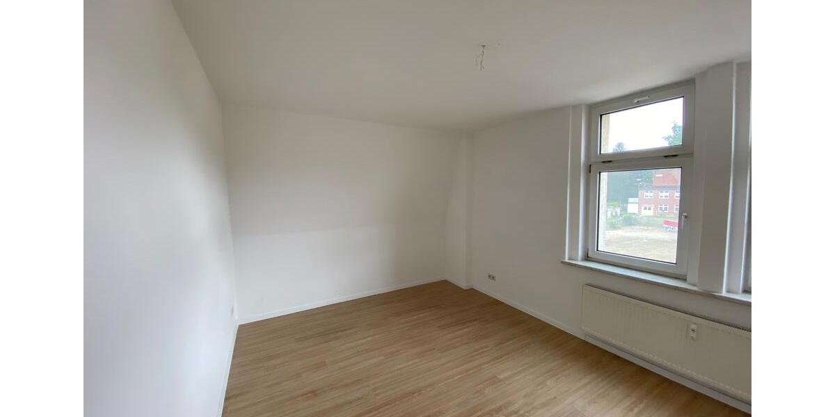 Etagenwohnung Werdau - 2 Zimmer, 55 m&sup2;, 290&euro; | Angebot:17202540