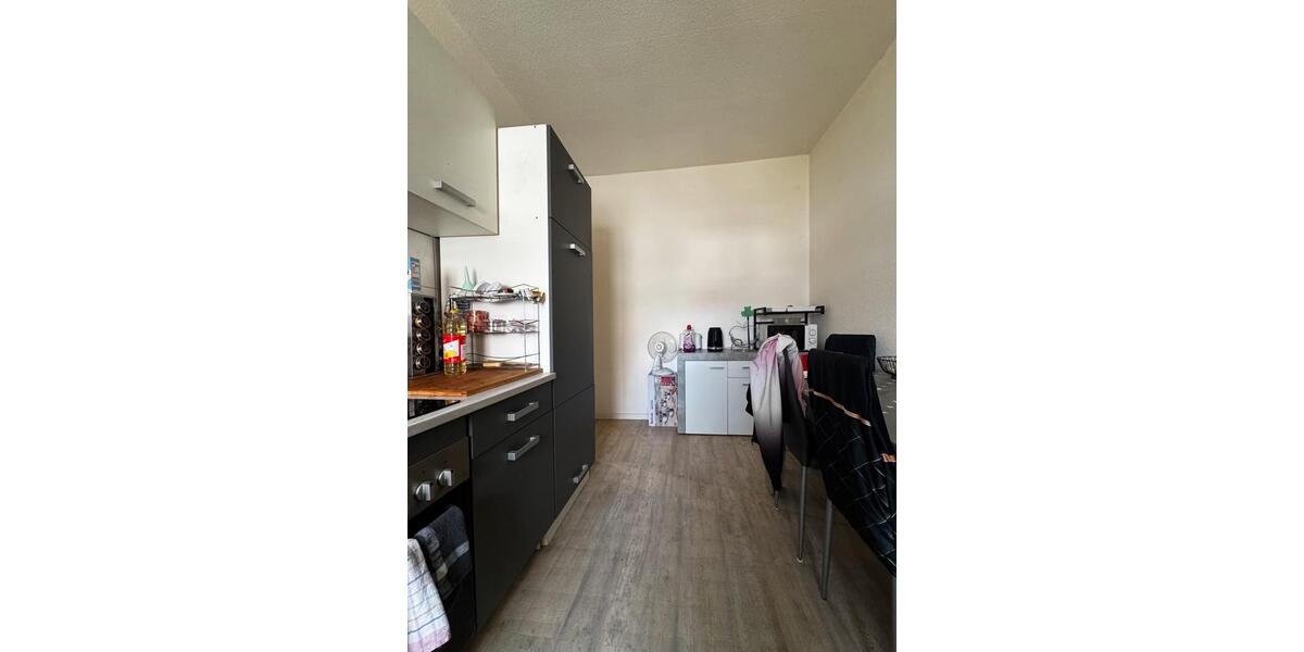 Etagenwohnung Zwickau - 5 Zimmer, 110 m&sup2;, 940&euro; | Angebot:25710919