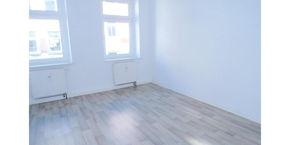 Etagenwohnung Werdau - 5 Zimmer, 108 m&sup2;, 599&euro; | Angebot:25865190