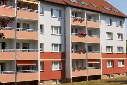 Wohnung Limbach-Oberfrohna Oberfrohna - 3 Zimmer, 69 m&sup2;, 365&euro; | Angebot:24711160