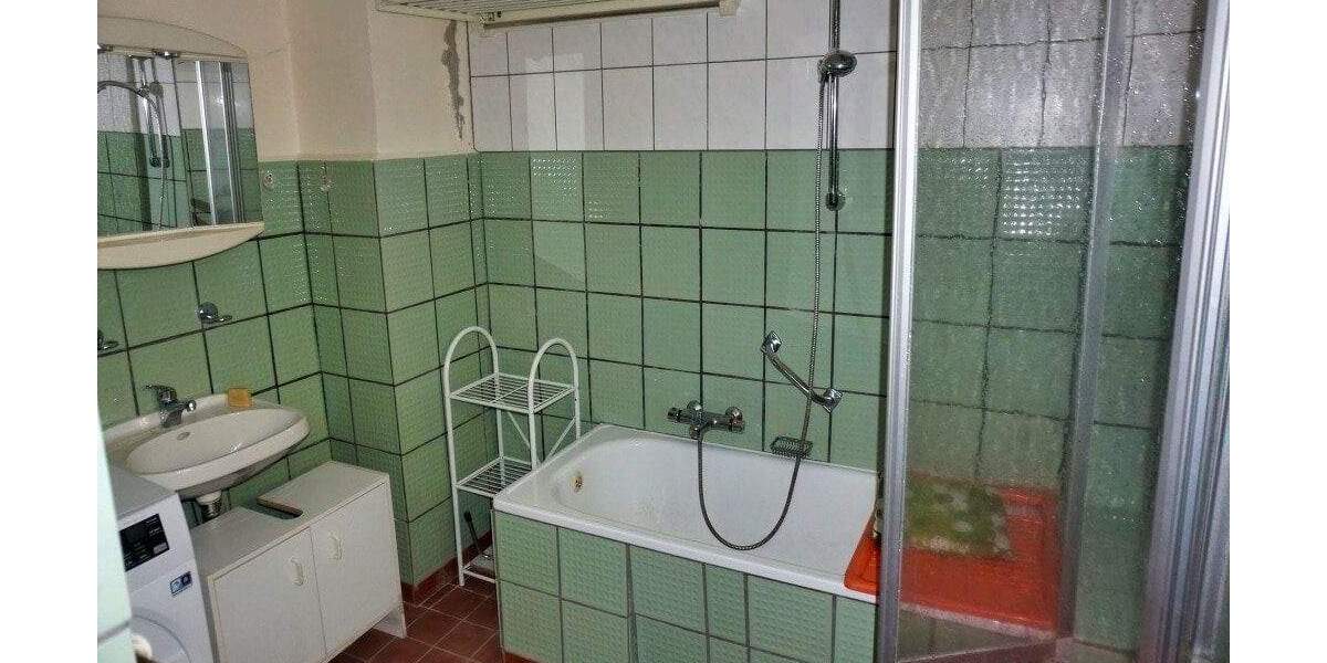 Doppelhaushälfte Treuen - 2 Zimmer, 70 m&sup2;, 53.000&euro; | Angebot:25741479