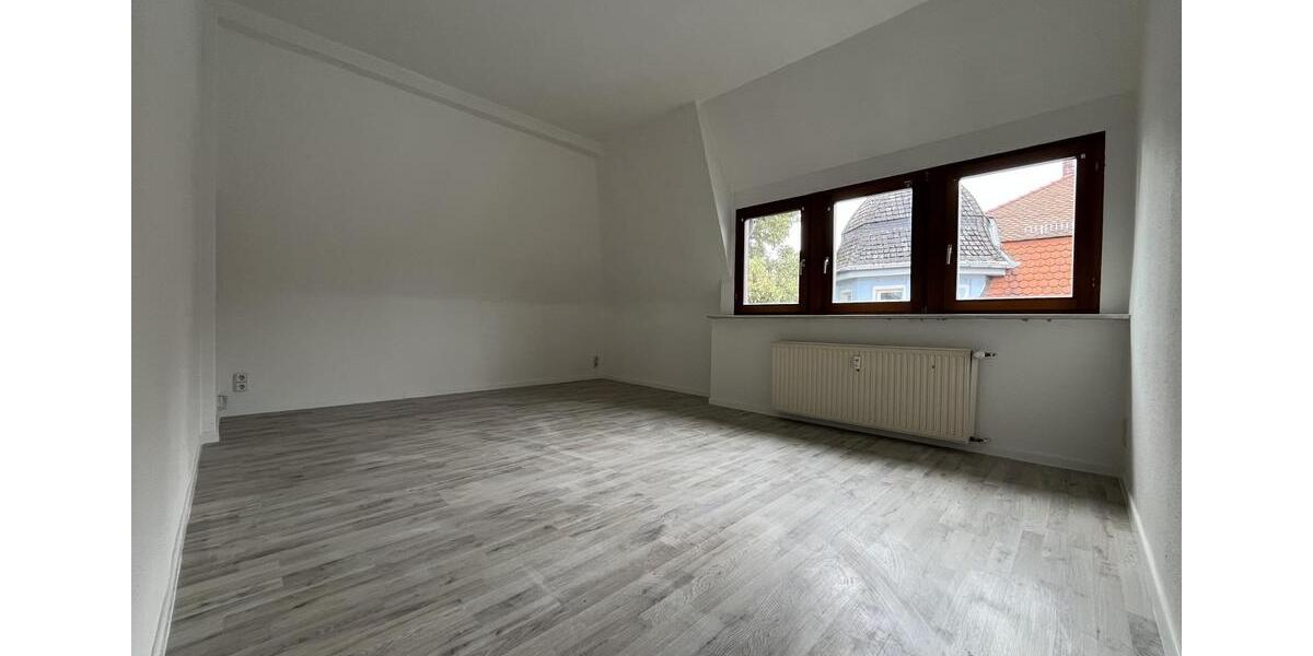 Dachgeschoßwohnung Zwickau Zwickau-Nord - 3 Zimmer, 79 m&sup2;, 460&euro; | Angebot:26661294