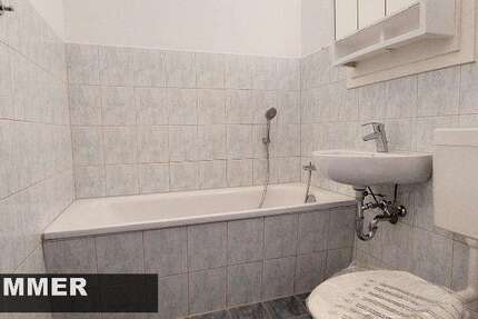 Wohnung Zwickau Neuplanitz - 3 Zimmer, 57 m&sup2;, 289&euro; | Angebot:25248318