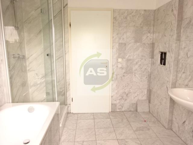 Etagenwohnung Zwickau Zwickau-Nord - 2 Zimmer, 70 m&sup2;, 399&euro; | Angebot:26479866