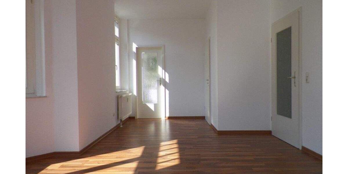 Etagenwohnung Zwickau Pölbitz - 2 Zimmer, 45 m&sup2;, 298&euro; | Angebot:25877475
