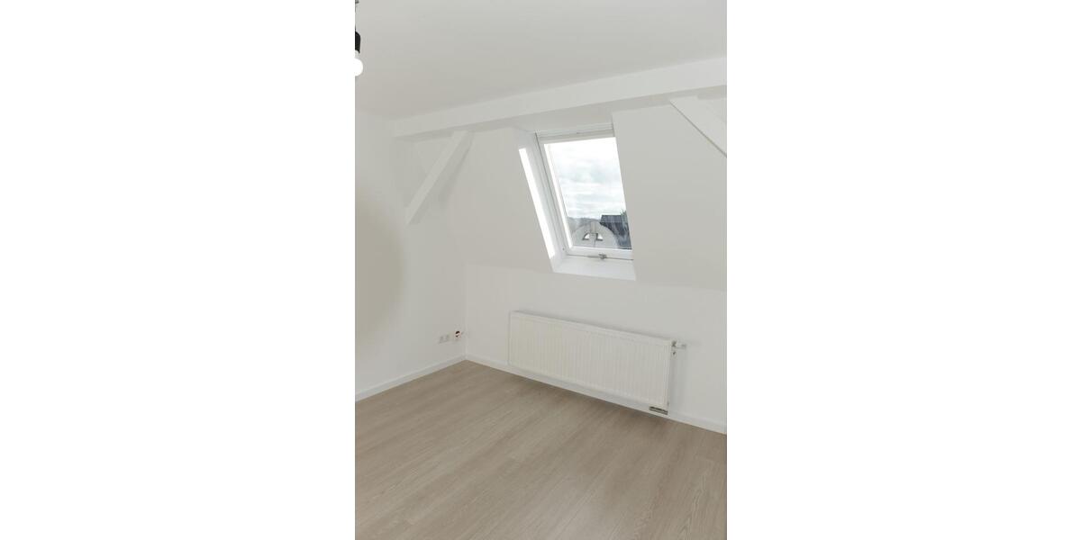 Dachgeschoßwohnung Zwickau Zwickau-Nord - 3 Zimmer, 71 m&sup2;, 705&euro; | Angebot:23768182