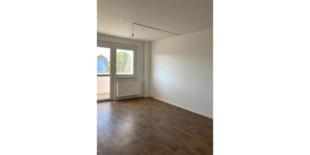 Etagenwohnung Reichenbach im Vogtland - 3 Zimmer, 55 m&sup2;, 318&euro; | Angebot:25271893