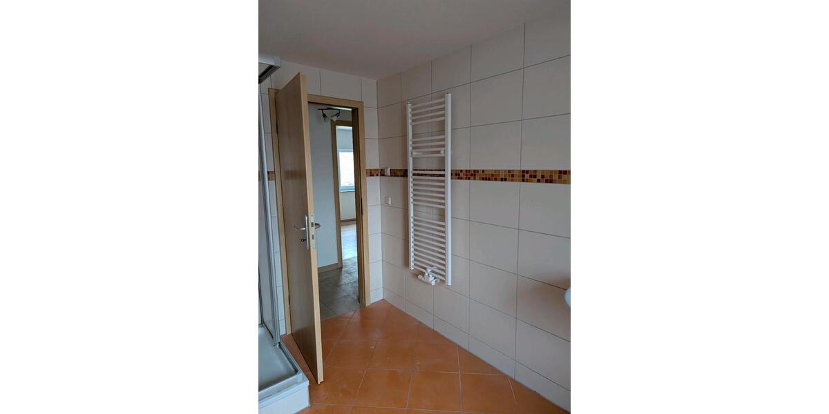 Etagenwohnung Zwickau Auerbach - 2 Zimmer, 59 m&sup2;, 440&euro; | Angebot:25097220