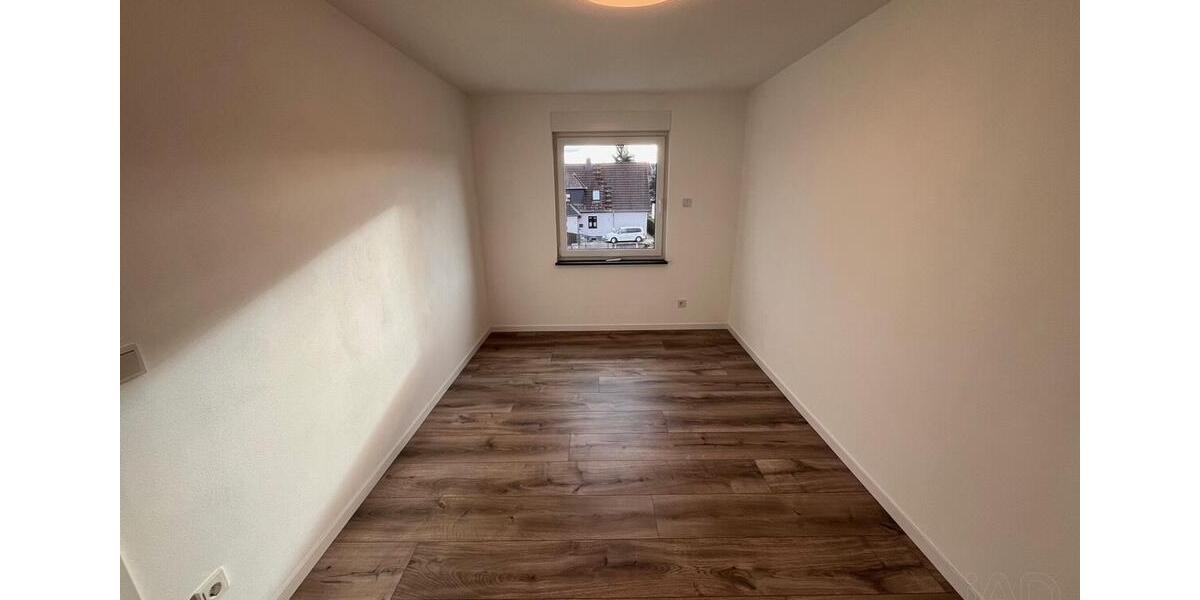 Doppelhaushälfte Zwickau - 3 Zimmer, 95 m&sup2;, 1.450&euro; | Angebot:25395037