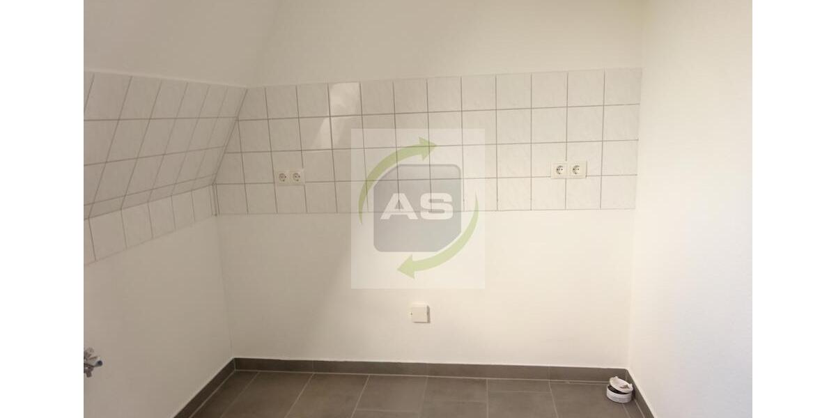 Dachgeschoßwohnung Zwickau Zwickau-Nord - 1 Zimmer, 35 m&sup2;, 250&euro; | Angebot:22591356