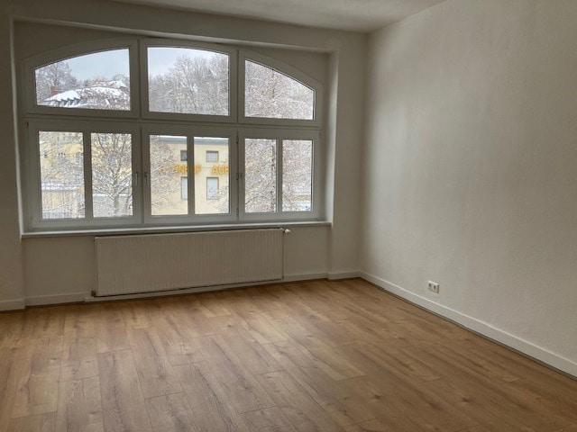 Etagenwohnung Aue-Bad Schlema Bad Schlema - 4 Zimmer, 122 m&sup2;, 665&euro; | Angebot:25141483