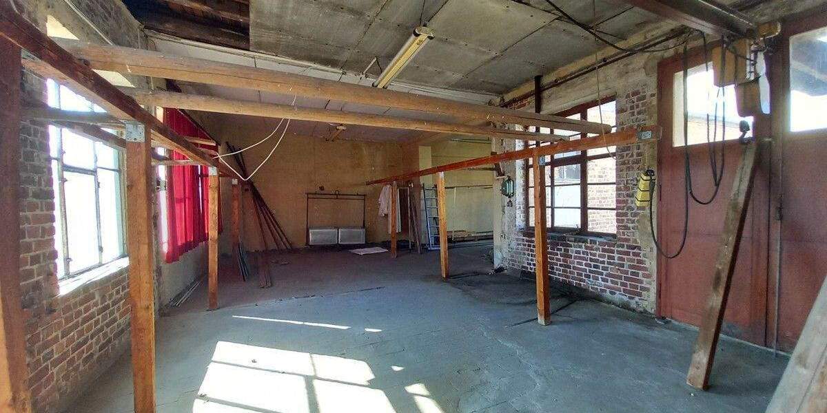 Mehrfamilienhaus, Wohnhaus Crimmitschau - 9 Zimmer, 185 m&sup2;, 69.000&euro; | Angebot:25678130