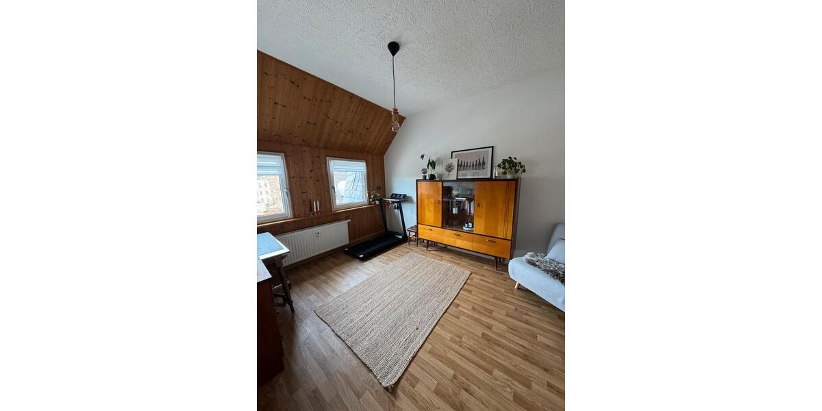 Dachgeschoßwohnung Aue-Bad Schlema Bad Schlema - 2.5 Zimmer, 61 m&sup2;, 336&euro; | Angebot:25872866