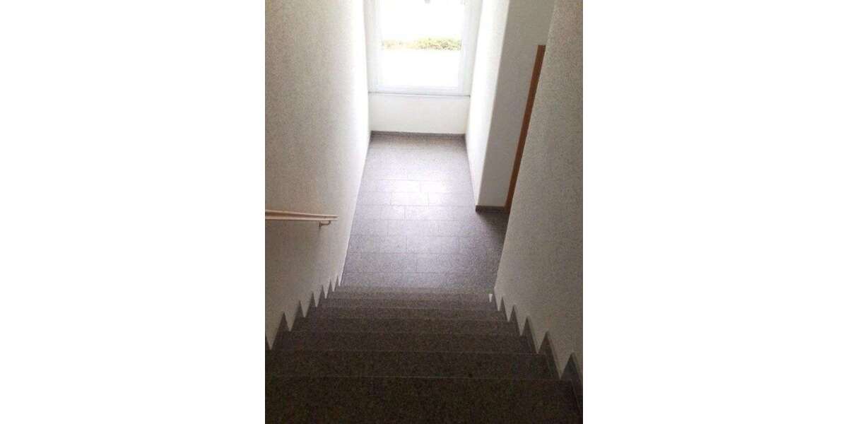 Schöne 2 Zimmerwohnung mit Balkon und Einbauküche in Zwickau - Etagenwohnung Zwickau | Angebot:27188366