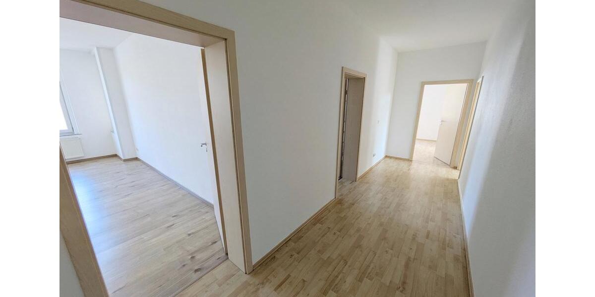 Etagenwohnung Zwickau Zwickau-Nord - 3 Zimmer, 94 m&sup2;, 560&euro; | Angebot:25945634