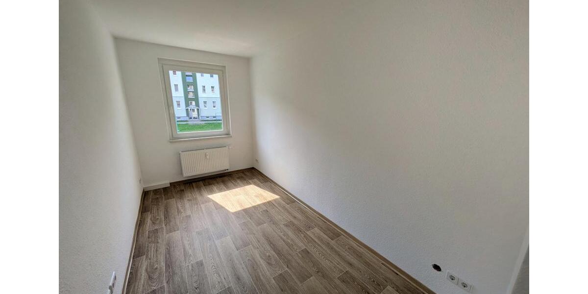 Etagenwohnung Limbach-Oberfrohna Oberfrohna - 3 Zimmer, 60 m&sup2;, 408&euro; | Angebot:26008235