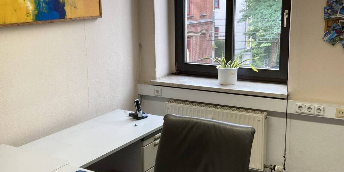 Gewerbeobjekt Zwickau Innenstadt - 6 Zimmer, 118 m&sup2;, 800&euro; | Angebot:25707403