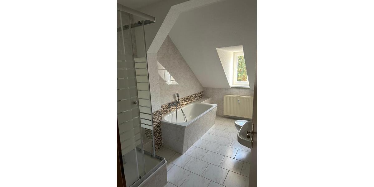 Etagenwohnung Aue-Bad Schlema Bad Schlema - 2 Zimmer, 60 m&sup2;, 330&euro; | Angebot:25906326