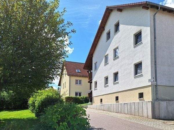 Etagenwohnung Waldenburg - 4 Zimmer, 123 m&sup2;, 99.000&euro; | Angebot:25779591