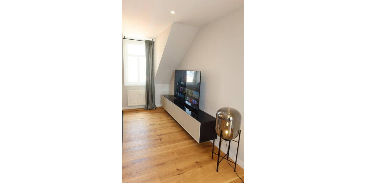 Etagenwohnung Zwickau Pölbitz - 3 Zimmer, 90 m&sup2;, 900&euro; | Angebot:25969722