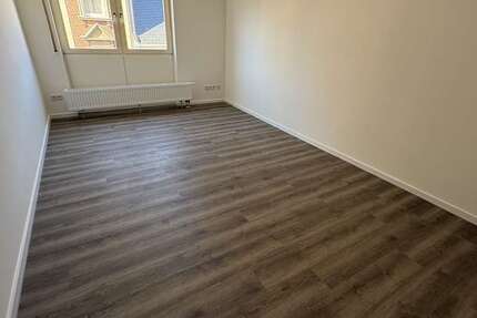 Wohnung Glauchau - 1 Zimmer, 32 m&sup2;, 290&euro; | Angebot:25088329