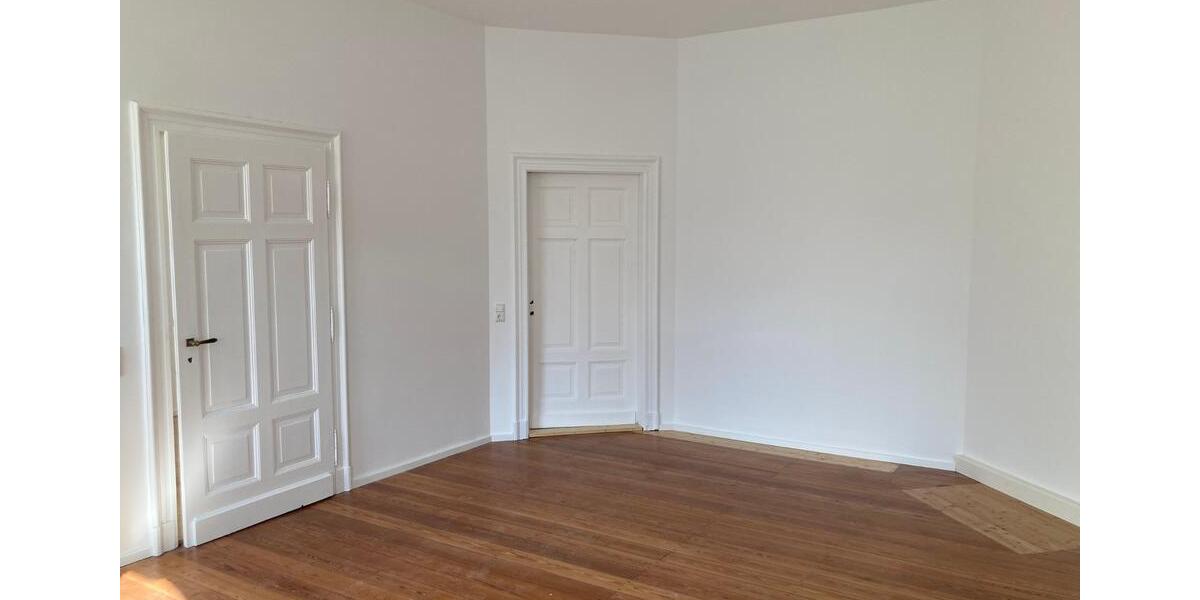 Erdgeschoßwohnung Reichenbach im Vogtland - 3 Zimmer, 100 m&sup2;, 700&euro; | Angebot:24851264