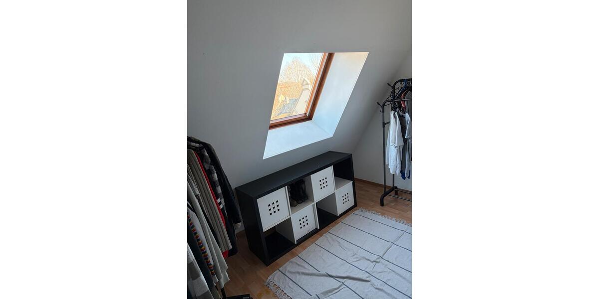 Dachgeschoßwohnung Aue-Bad Schlema Bad Schlema - 5 Zimmer, 150 m&sup2;, 1.200&euro; | Angebot:25601084