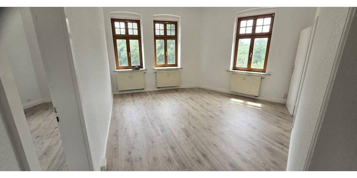 Etagenwohnung Reichenbach - 2 Zimmer, 67 m&sup2;, 436&euro; | Angebot:26861738