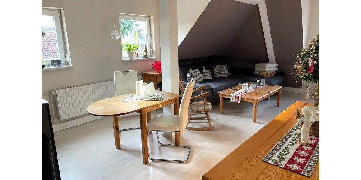 Etagenwohnung Meerane - 2 Zimmer, 66 m&sup2;, 390&euro; | Angebot:25726213