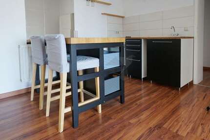 Wohnung Zwickau Mitte-Süd - 2 Zimmer, 42 m&sup2;, 289&euro; | Angebot:26948971
