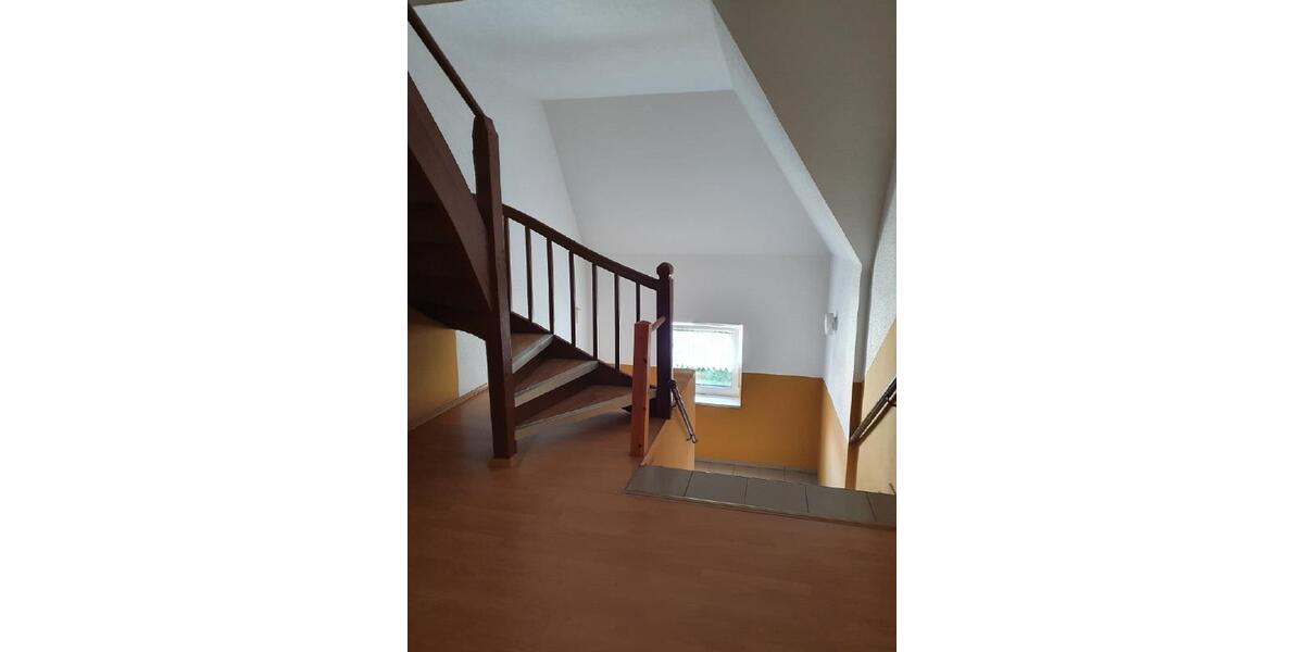 Etagenwohnung Crimmitschau - 2 Zimmer, 48 m&sup2;, 288&euro; | Angebot:25144291